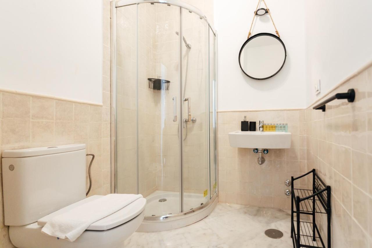 Modern And Wide- 1Bd 1Bth- Triana Apartamento Sevilha Exterior foto